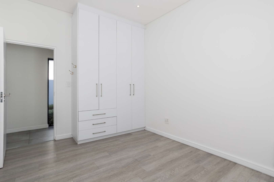 To Let 4 Bedroom Property for Rent in Val De Vie Estate Western Cape